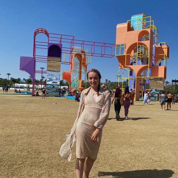 Meet your Posher, Allison - Picture 3 of 4